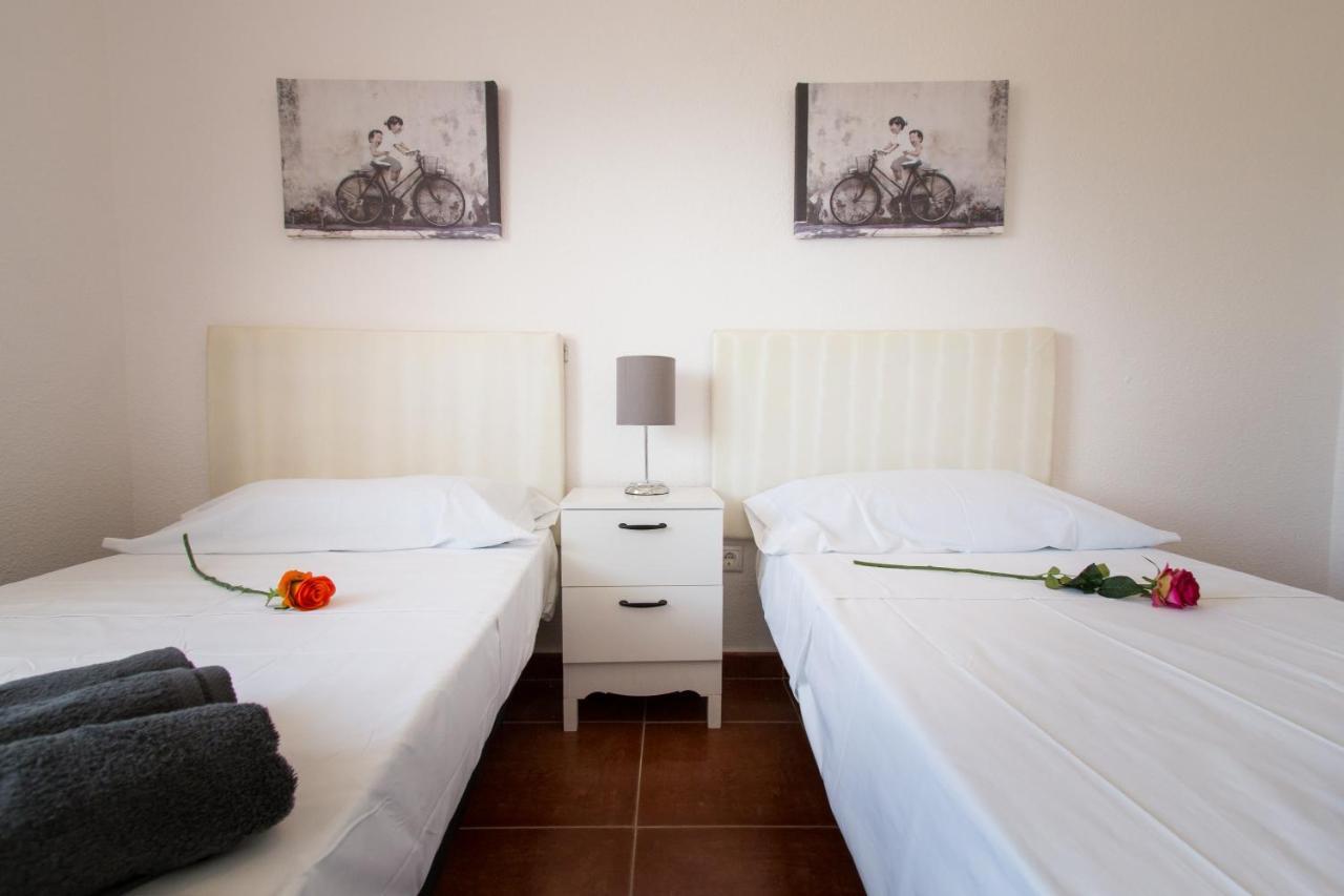 Holidays2Torremolinos Apartamento De 3 Dormitorios Con Terraza Y Piscina Comunitaria Kültér fotó