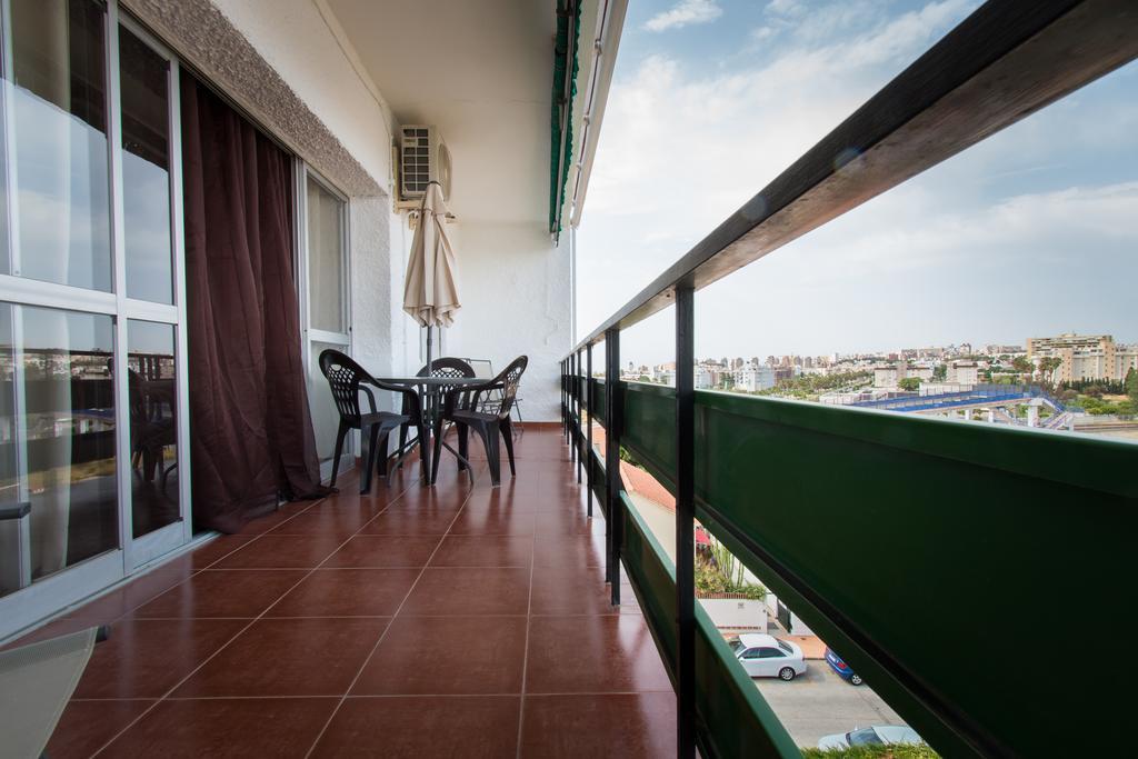 Holidays2Torremolinos Apartamento De 3 Dormitorios Con Terraza Y Piscina Comunitaria Kültér fotó