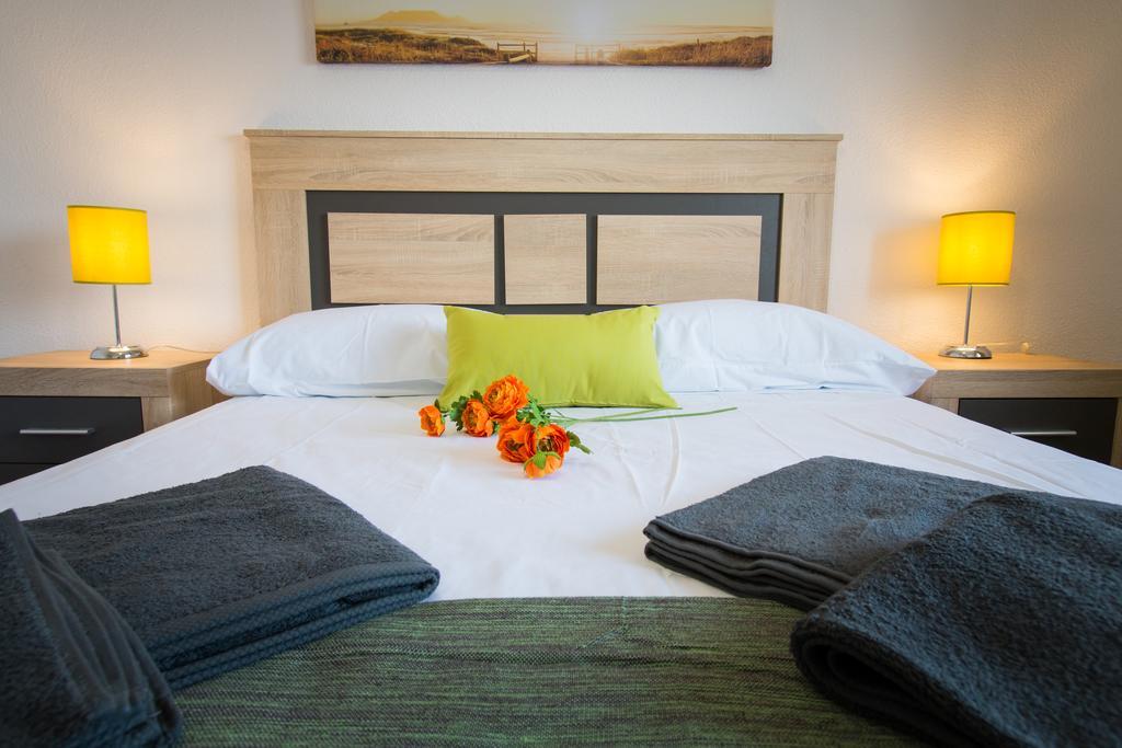 Holidays2Torremolinos Apartamento De 3 Dormitorios Con Terraza Y Piscina Comunitaria Kültér fotó