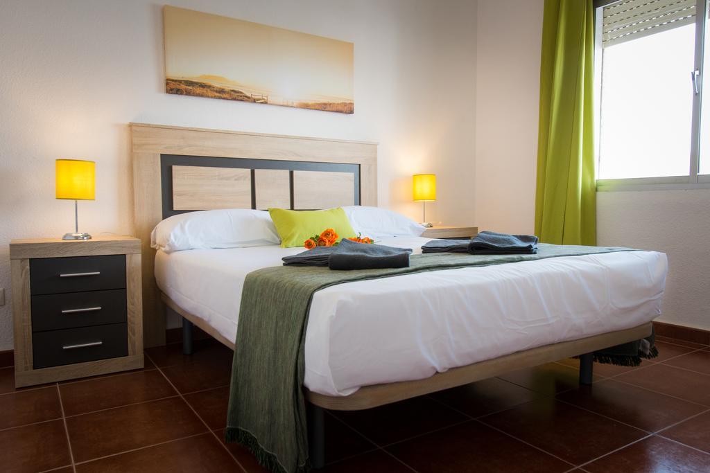 Holidays2Torremolinos Apartamento De 3 Dormitorios Con Terraza Y Piscina Comunitaria Kültér fotó