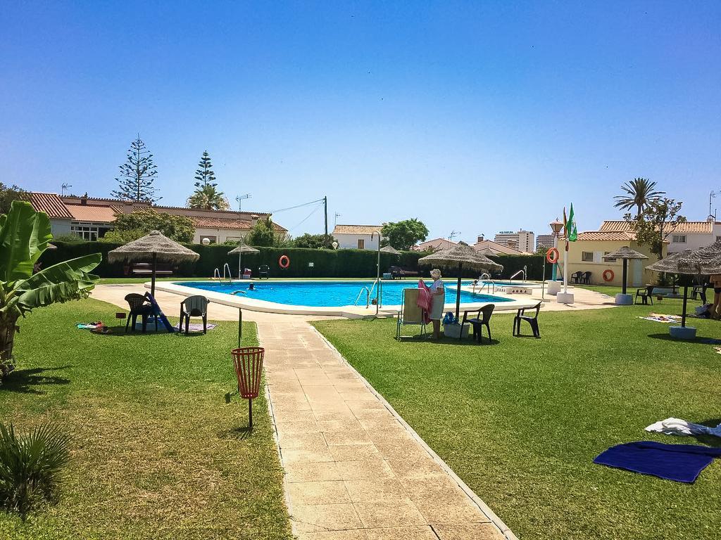 Holidays2Torremolinos Apartamento De 3 Dormitorios Con Terraza Y Piscina Comunitaria Kültér fotó