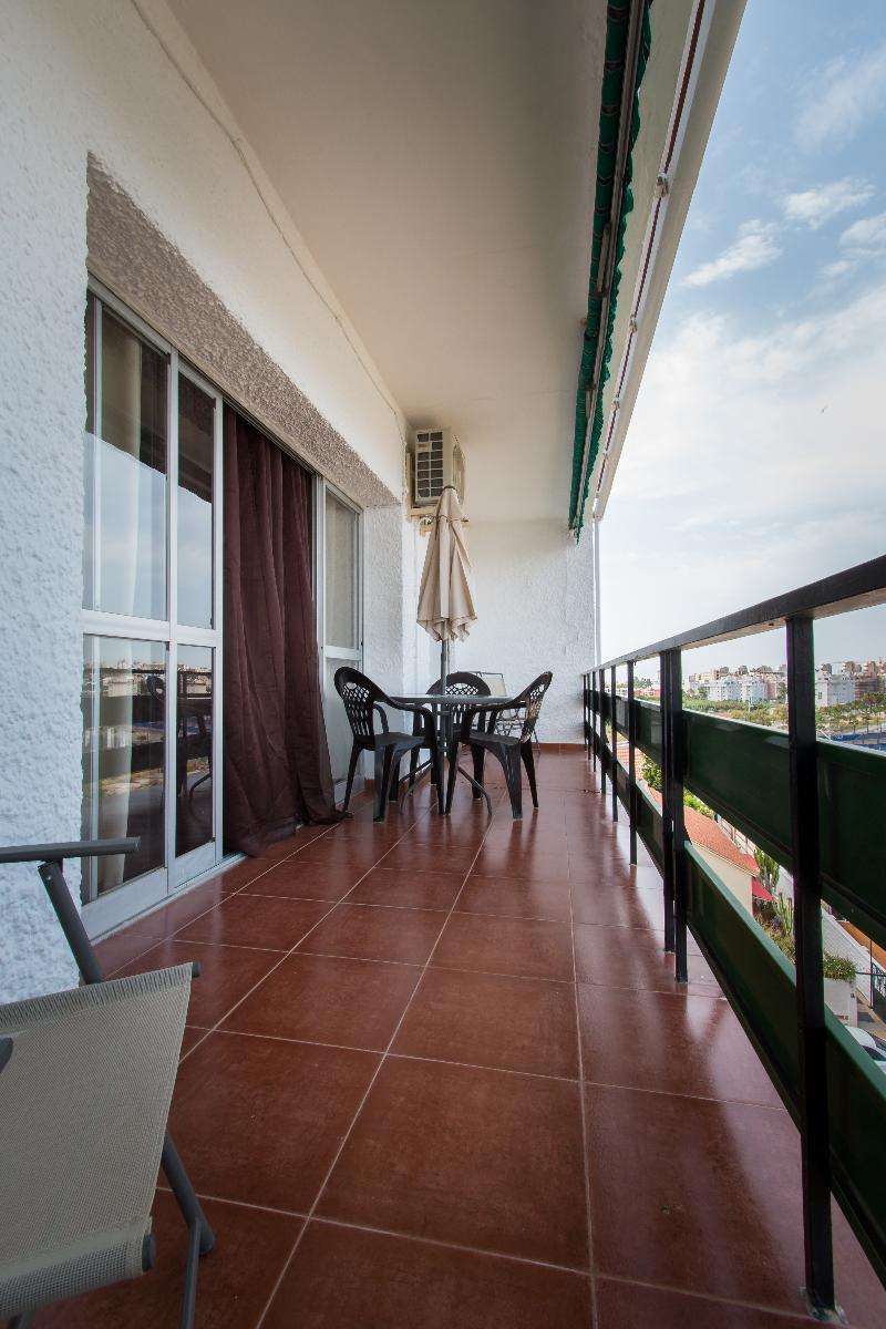 Holidays2Torremolinos Apartamento De 3 Dormitorios Con Terraza Y Piscina Comunitaria Kültér fotó